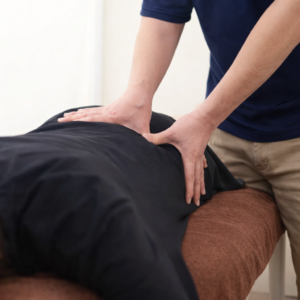 高師町で肩こりや腰痛の悩みを解決する整体院│みかも鍼灸接骨院の専門アプローチ